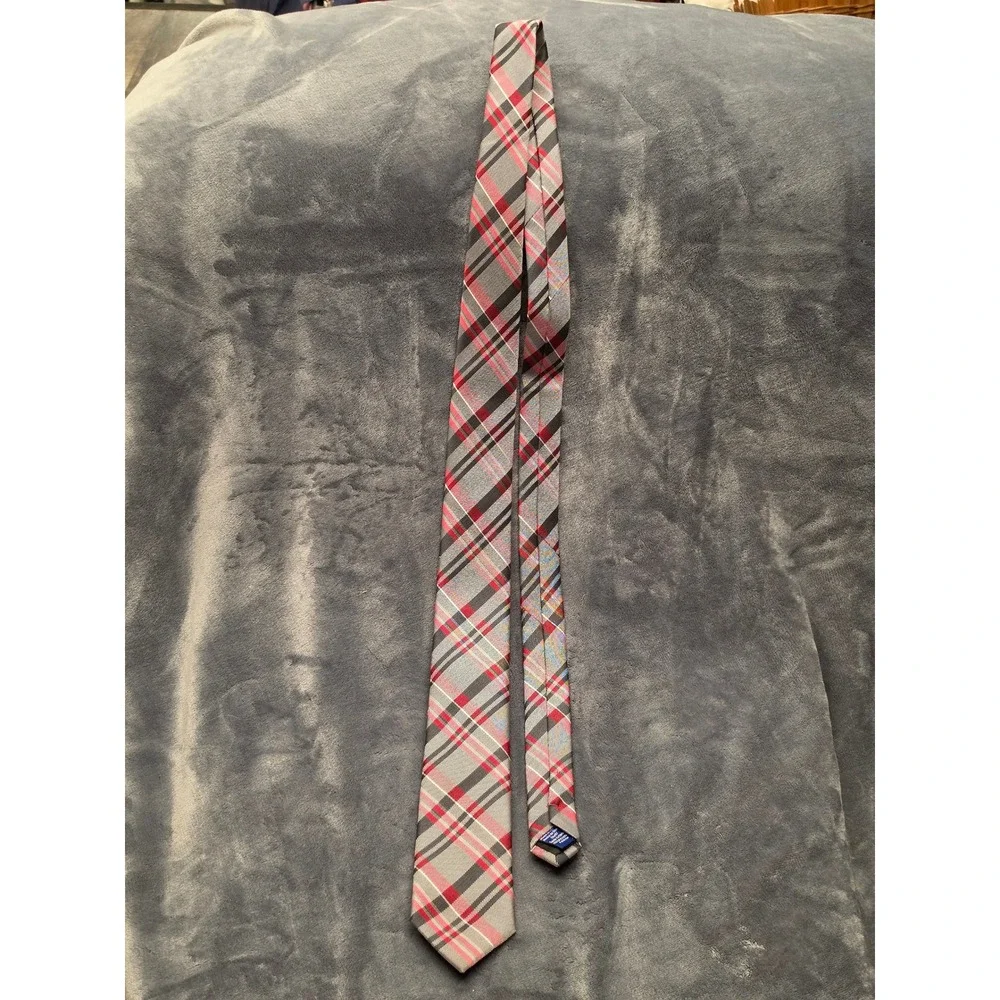 Apt. 9 Mens Plaid Necktie Red Grey Black White Polyester Formal Dress Tie
